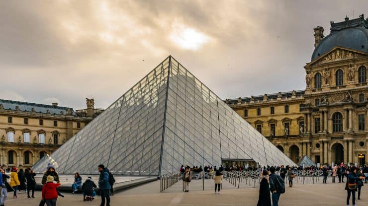 Louvre Museum